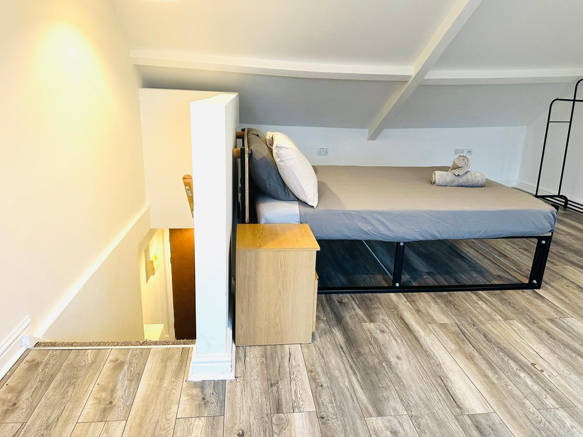 Spacious And Affordable City Center Two Beds Flat Swansea Exterior photo